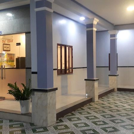 Motel Hoang Gia Long Khanh エクステリア 写真