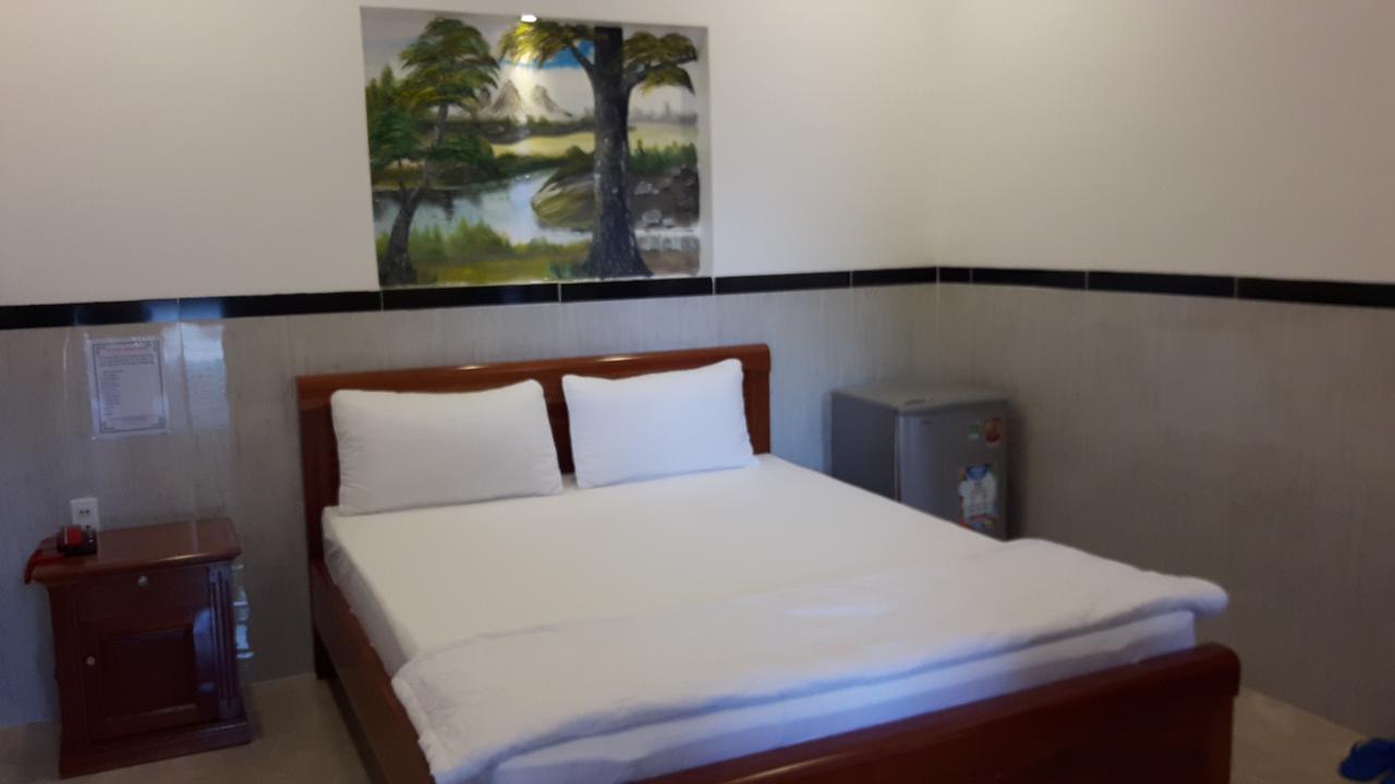 Motel Hoang Gia Long Khanh エクステリア 写真
