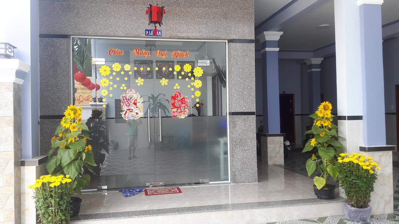 Motel Hoang Gia Long Khanh エクステリア 写真