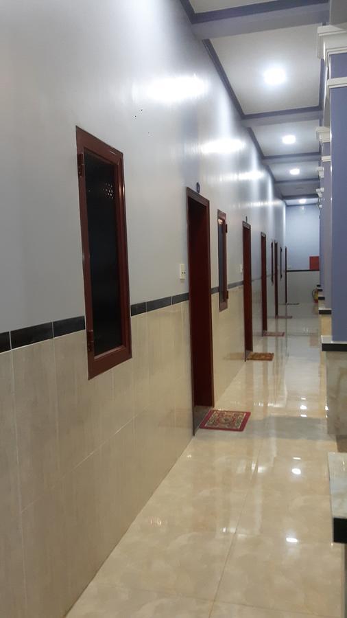 Motel Hoang Gia Long Khanh エクステリア 写真