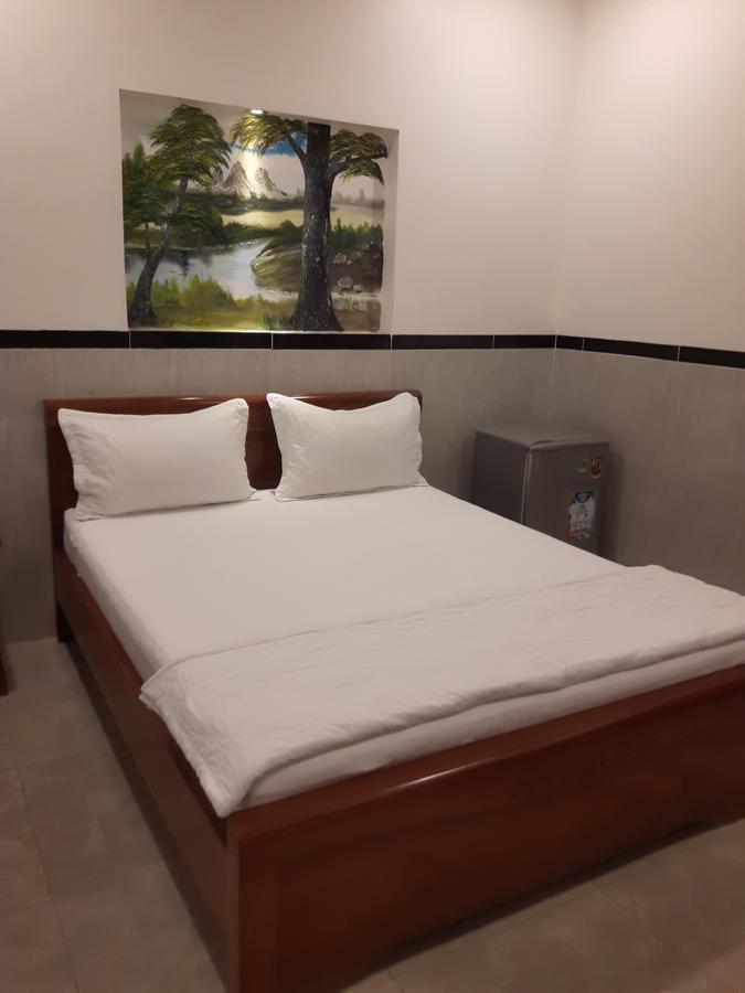 Motel Hoang Gia Long Khanh エクステリア 写真