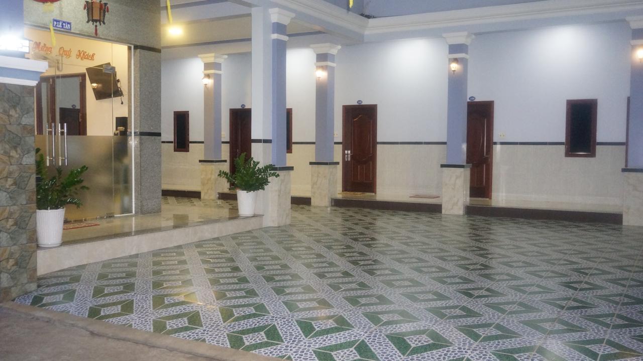 Motel Hoang Gia Long Khanh エクステリア 写真
