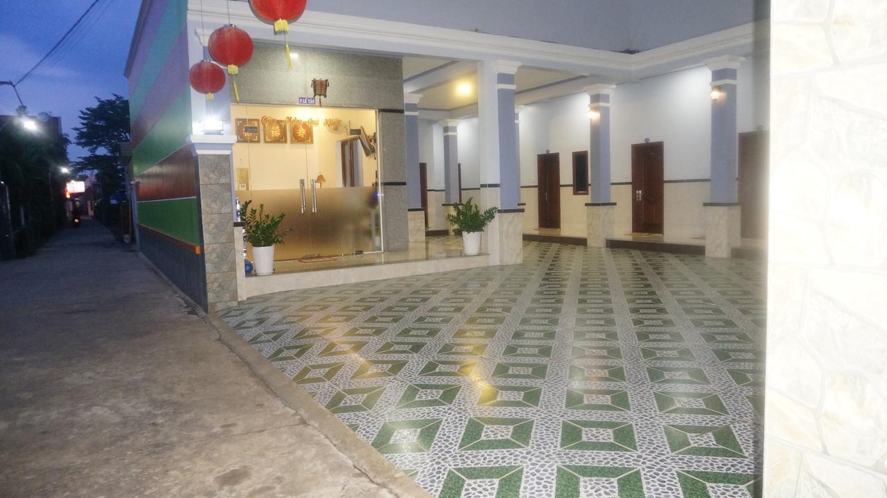 Motel Hoang Gia Long Khanh エクステリア 写真