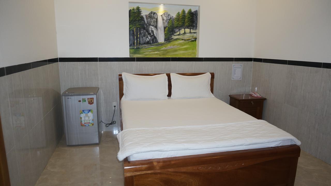 Motel Hoang Gia Long Khanh エクステリア 写真