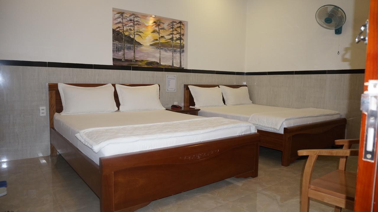 Motel Hoang Gia Long Khanh エクステリア 写真